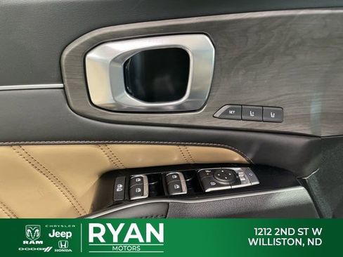 Used 2024 Kia Sorento SX Prestige w/ Olive Brown Leather Package image 29