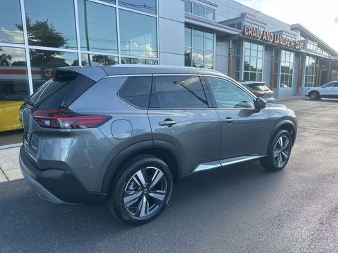 Used 2021 Nissan Rogue SL AWD/4WD image 3