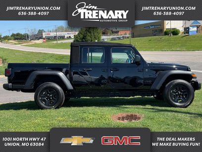 Used 2024 Jeep Gladiator Sport