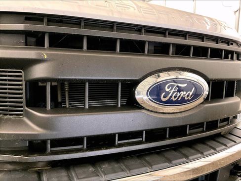 Used 2021 Ford F250 XL w/ Power Equipment Group AWD/4WD image 27