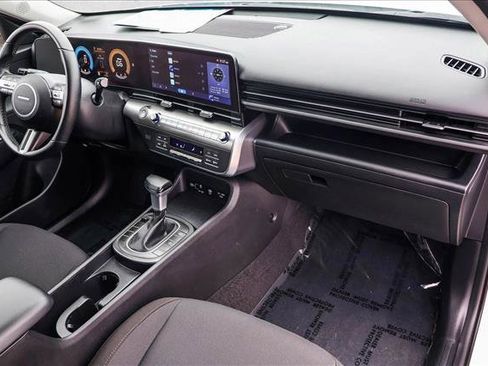 Used 2025 Hyundai Kona SEL image 24