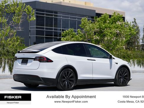 Used 2023 Tesla Model X AWD/4WD image 3