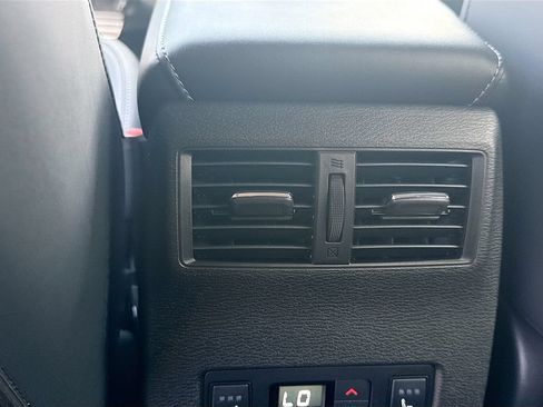 New 2026 Mitsubishi Outlander SEL FWD image 27