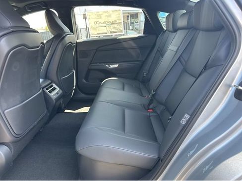 New 2026 Lexus ES 350e FWD image 18