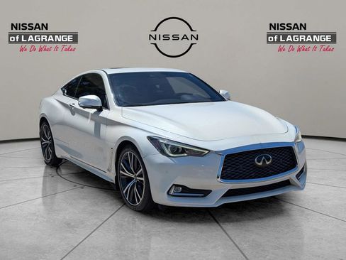 Used 2022 INFINITI Q60 3.0t Luxe w/ Essential Package RWD image 3