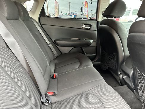 Used 2019 Kia Optima LX image 32