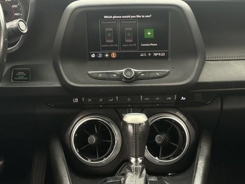 Used 2020 Chevrolet Camaro LT RWD image 15