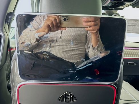 New 2026 Mercedes-Benz Maybach S 580 4MATIC image 28