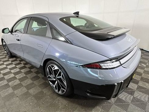 Used 2023 Hyundai Ioniq 6 SEL AWD/4WD image 4