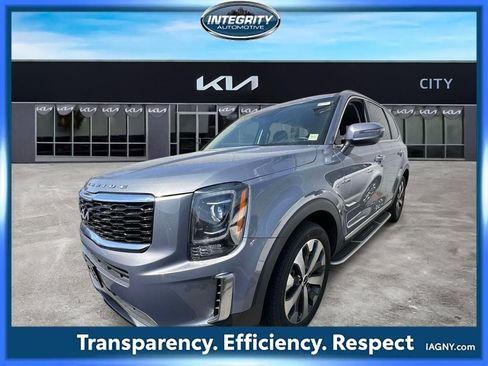 Certified 2022 Kia Telluride S AWD/4WD image 5