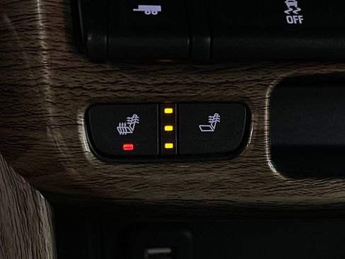 Used 2016 GMC Canyon SLT w/ Driver Alert Package AWD/4WD image 5