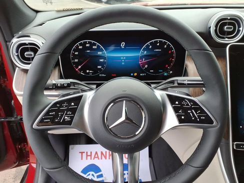 Used 2026 Mercedes-Benz GLC 300 4MATIC image 19