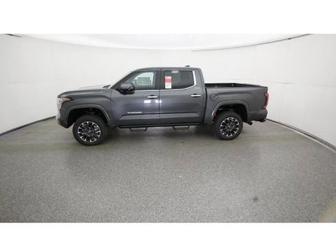 New 2026 Toyota Tundra Limited AWD/4WD image 3