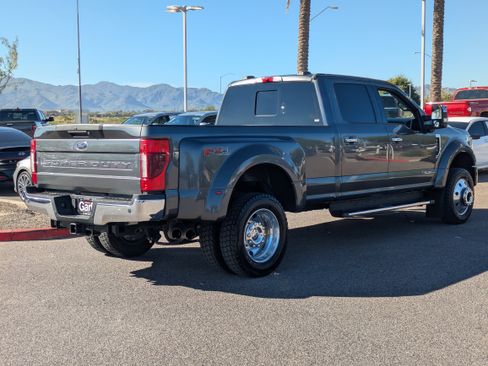 Used 2020 Ford F450 Lariat w/ Lariat Ultimate Package image 3