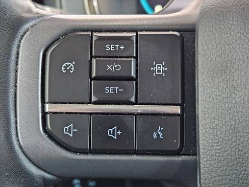 Used 2023 Ford F150 Lariat w/ FX4 Off-Road Package AWD/4WD image 25