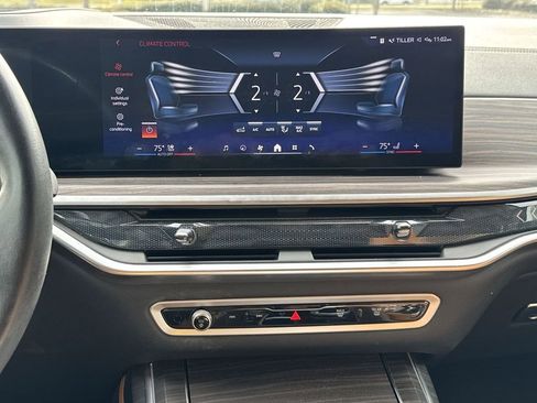 Certified 2024 BMW X7 xDrive40i w/ Premium Package image 23