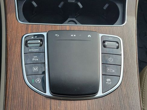 Used 2022 Mercedes-Benz GLC 300 4MATIC w/ Premium Package Lite image 39