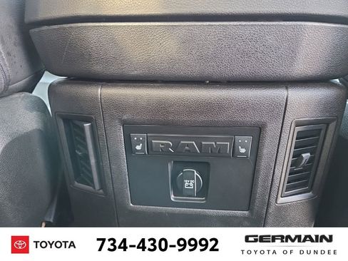 Used 2018 RAM 1500 Laramie w/ Convenience Group image 25