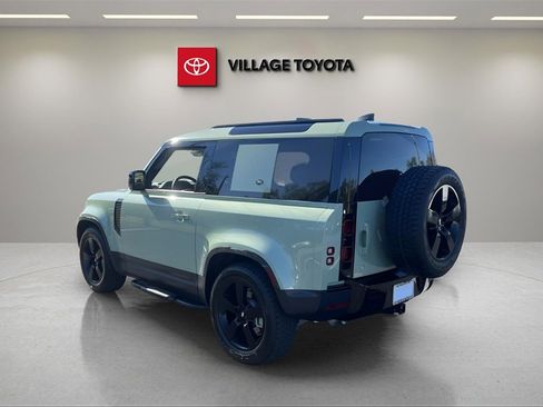 Used 2023 Land Rover Defender 110 75th Limited Edition image 3