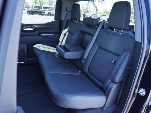 New 2026 GMC Sierra 1500 SLT w/ SLT Convenience Package image 10