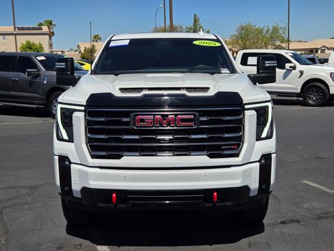 Used 2025 GMC Sierra 2500 AT4 w/ AT4 Premium Plus Package AWD/4WD image 8