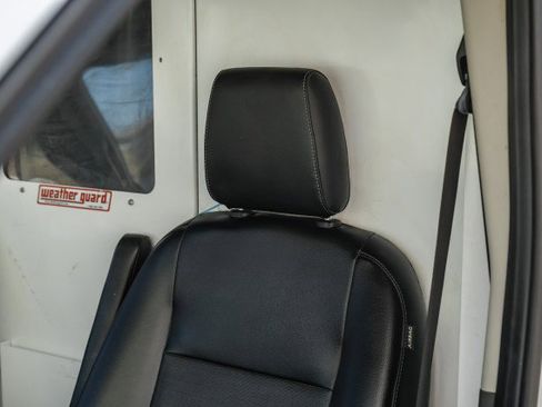 Used 2020 Ford Transit 250 Medium Roof image 31