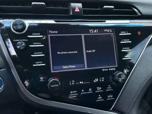 Used 2018 Toyota Camry LE w/ Audio Package FWD image 23