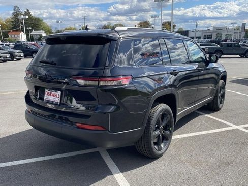New 2025 Jeep Grand Cherokee L Limited image 8
