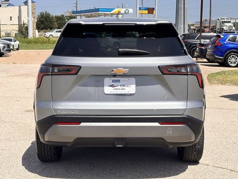 Used 2026 Chevrolet Equinox LT FWD image 8