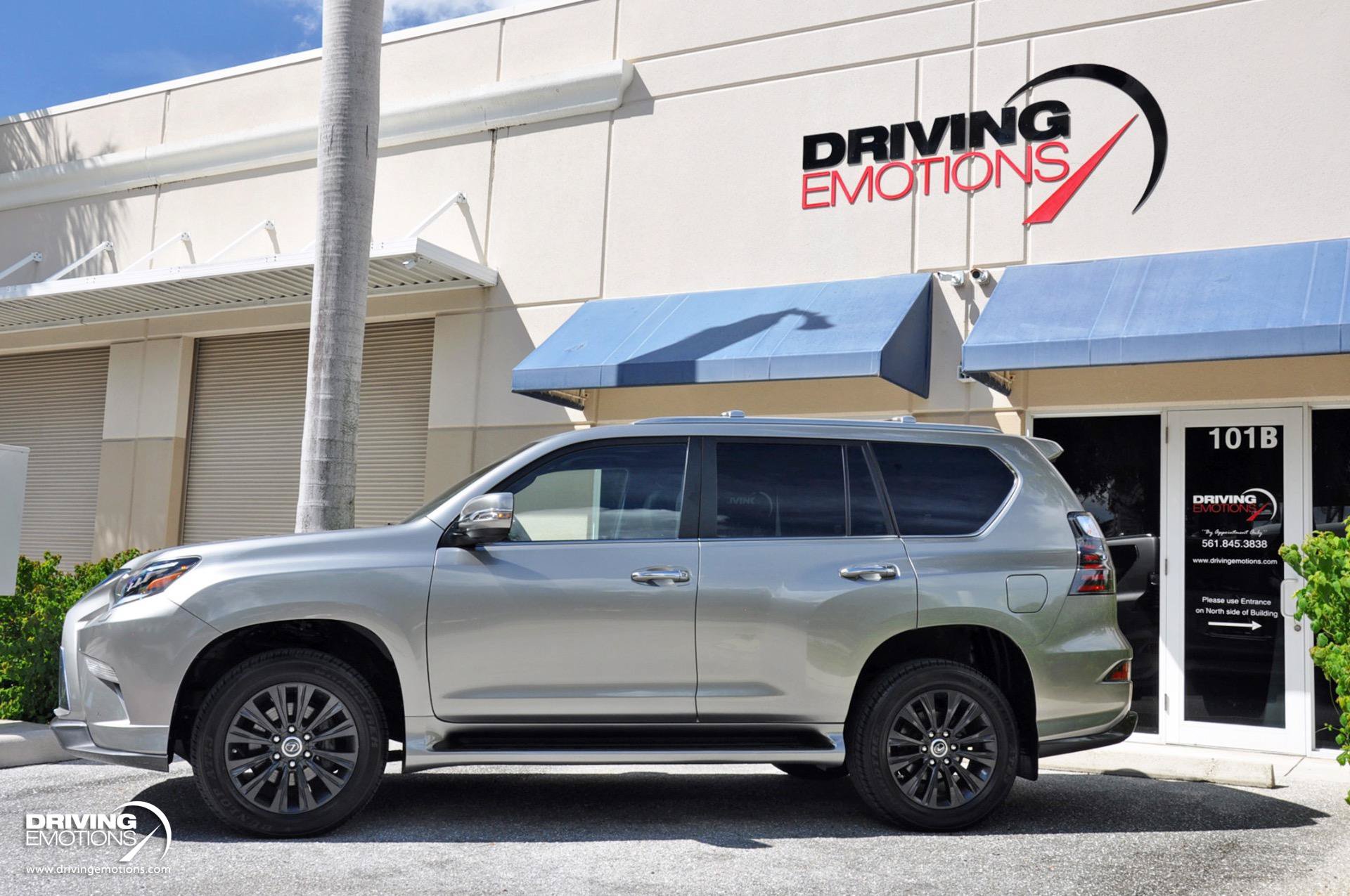 Used 2023 Lexus GX 460 Luxury w/ Sport Design Package AWD/4WD image 39