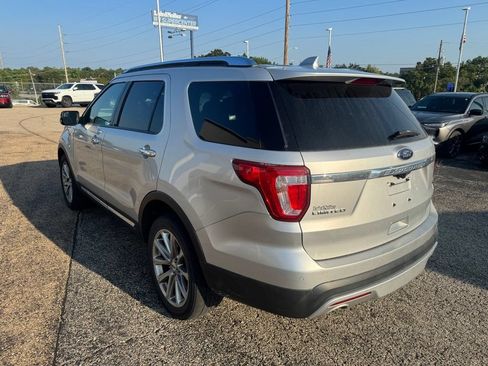 Used 2017 Ford Explorer Limited AWD/4WD image 5