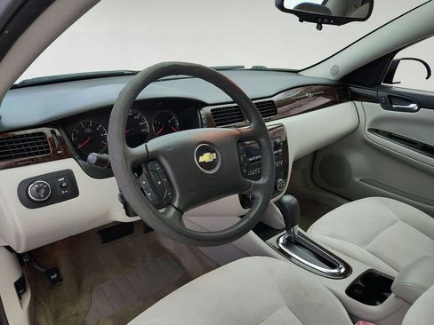 Used 2015 Chevrolet Impala LT w/ LT Sunroof Package FWD image 10