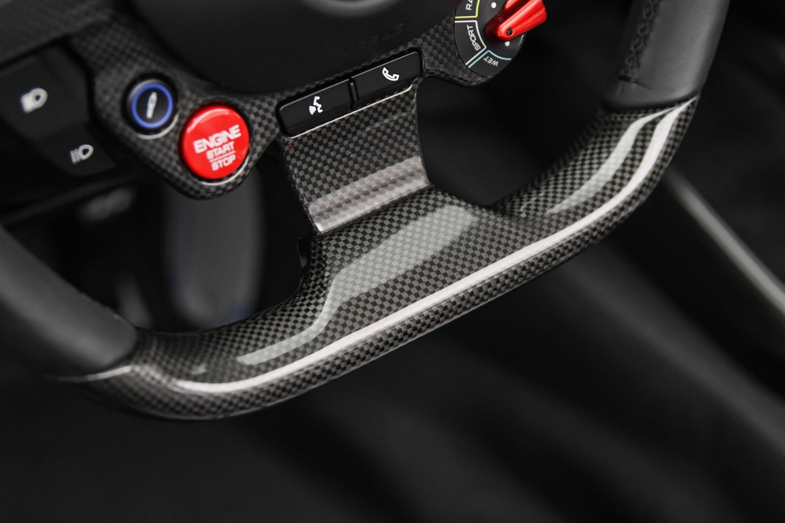 Used 2022 Ferrari 812 GTS RWD image 22