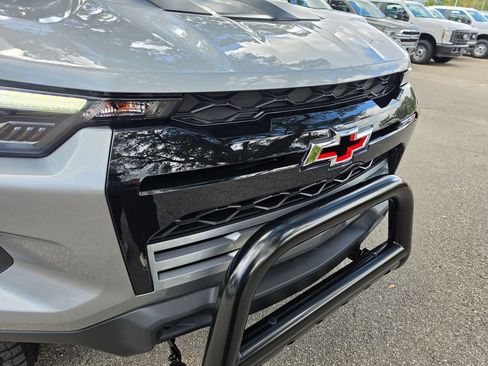 Used 2025 Chevrolet Colorado ZR2 AWD/4WD image 12