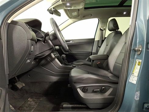 Used 2020 Volkswagen Tiguan SEL w/ 3rd Row Seat Package image 15