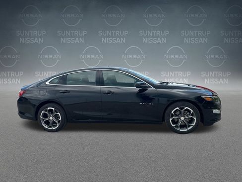 Used 2021 Chevrolet Malibu LT FWD image 38