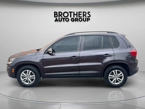 Used 2016 Volkswagen Tiguan S image 13