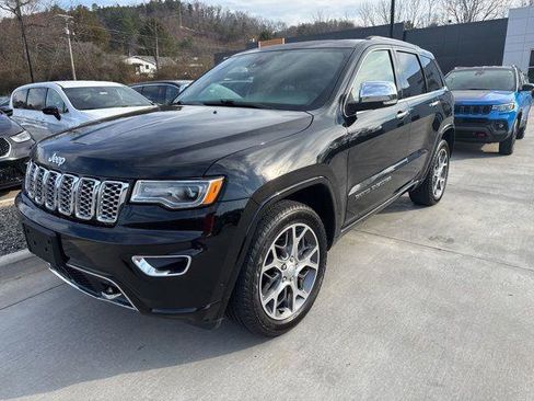 Used 2020 Jeep Grand Cherokee Overland AWD/4WD image 10