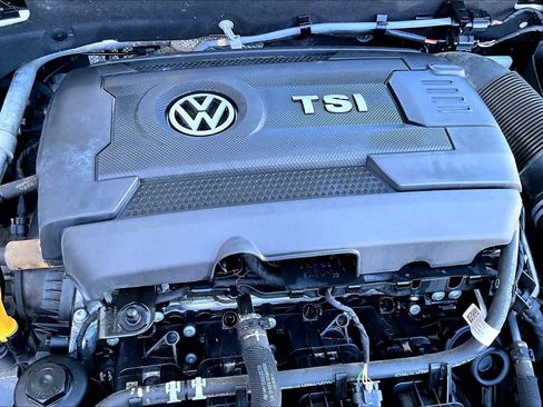 Used 2018 Volkswagen Golf Alltrack SEL image 35