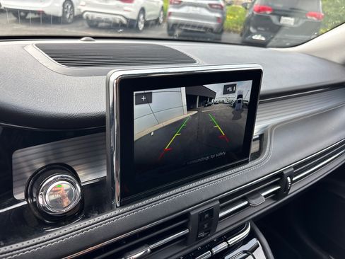 Certified 2022 Lincoln Corsair AWD w/ Premium Package image 20