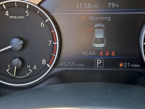 Used 2024 Nissan Altima 2.5 SV FWD image 22