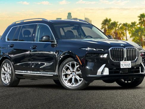 Used 2024 BMW X7 xDrive40i AWD/4WD image 2