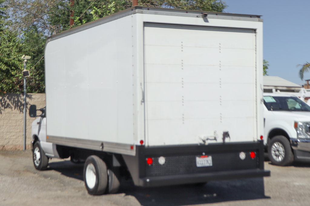 Used 2022 Ford E-450 and Econoline 450 Super Duty w/ Power Windows & Locks Group RWD image 6
