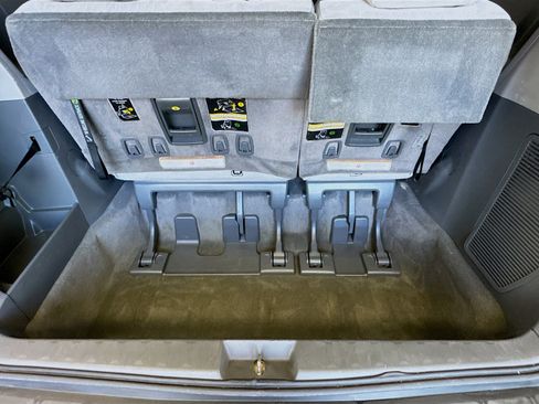 Used 2018 Toyota Sienna LE image 13