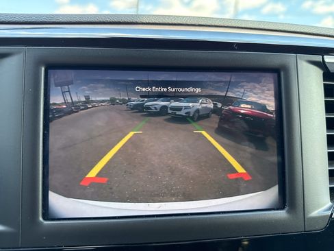 Used 2023 Chrysler Voyager LX FWD image 20