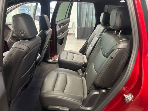 Used 2025 Cadillac XT6 Premium Luxury AWD/4WD image 34