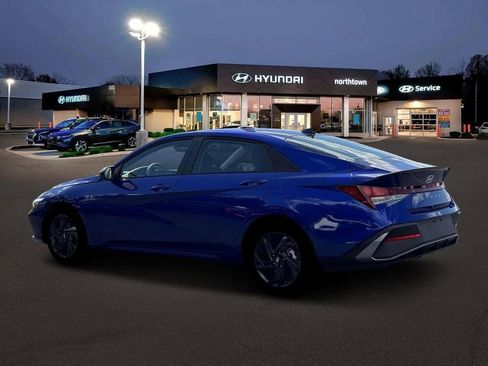 New 2026 Hyundai Elantra Sport FWD image 4
