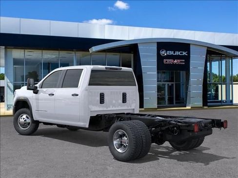 New 2026 GMC Sierra 3500 Pro AWD/4WD image 3