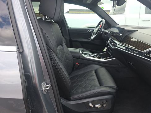 Used 2024 BMW X5 sDrive40i image 5