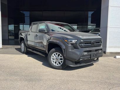 New 2025 Toyota Tacoma SR5